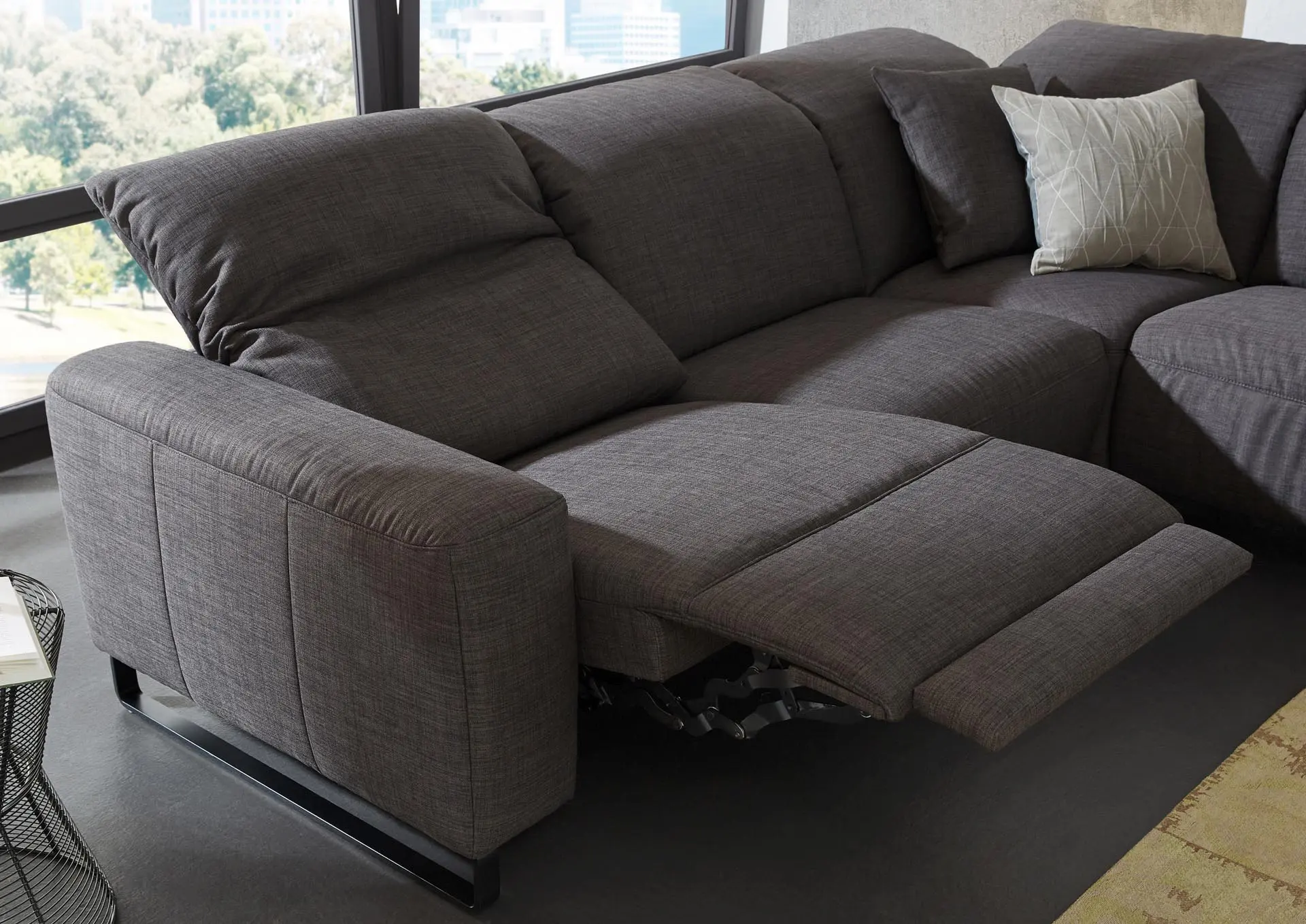 Couchzone-Produkte-sitzen-und-liegen-Sofa-Hausmarke-Empire2 Hausmarke Empire Sofa – Ansicht 5