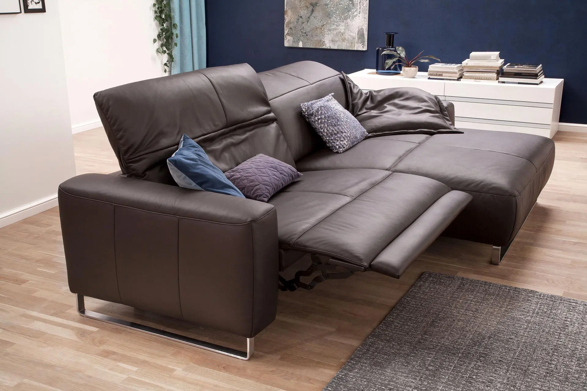 Couchzone-Produkte-sitzen-und-liegen-Sofa-Hausmarke-Empire3 Hausmarke Empire Sofa – Ansicht 6