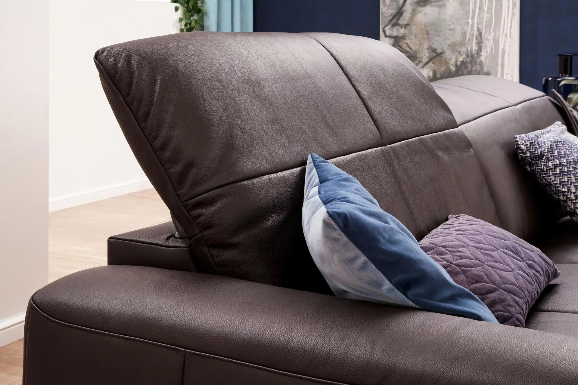 Couchzone-Produkte-sitzen-und-liegen-Sofa-Hausmarke-Empire6 Hausmarke Empire Sofa – Ansicht 1
