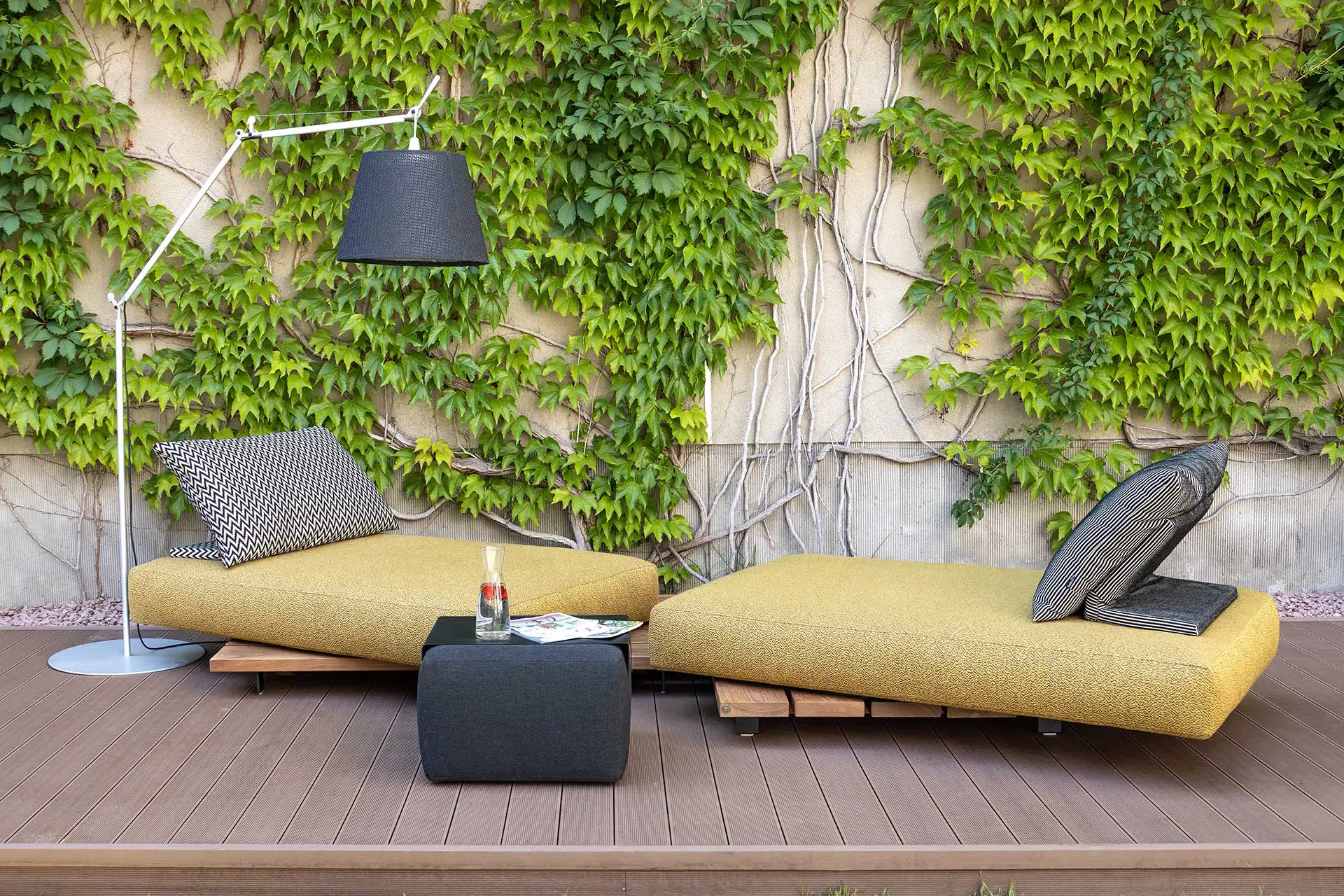 Couchzone-sitzen-und-liegen-Bullfrog-Tao3